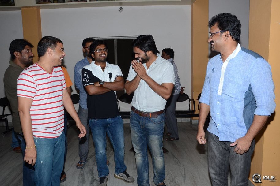 Megastar-Chiranjeevi-Watched-Supreme